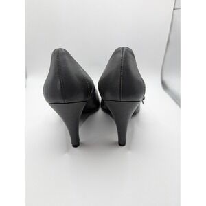 Women's‎ Shoes Size 8.5